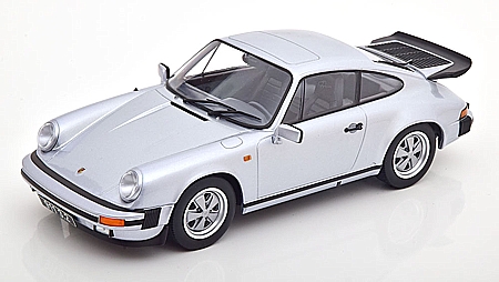 Modell Porsche 911 Carrera 3.2 Coupe mit Heckspoiler