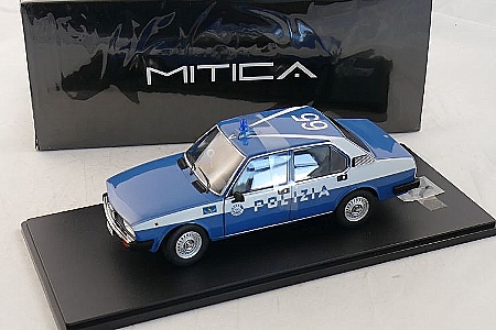 Modell Alfa Romeo Alfetta 2000 1978 Polizia Stradale